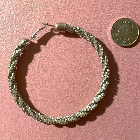 NEVER worn, 3 pairs of good quality SILVER. Beautiful costume jewelry. - Picture 5 of 7